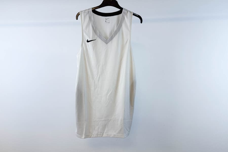 2 Herren Trikots Nike, Gr. XL